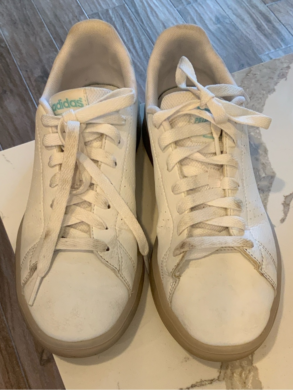 adidas advantage prime green White Sneakers